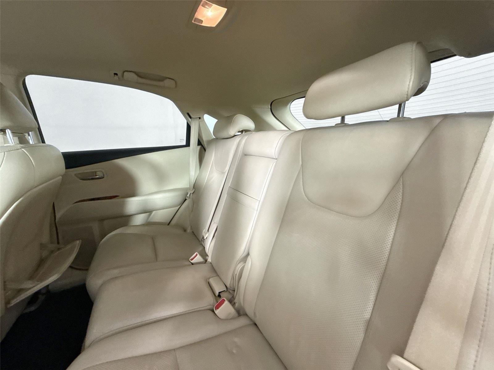 Used 2010 Obsidian Lexus 4DR FWD image 31