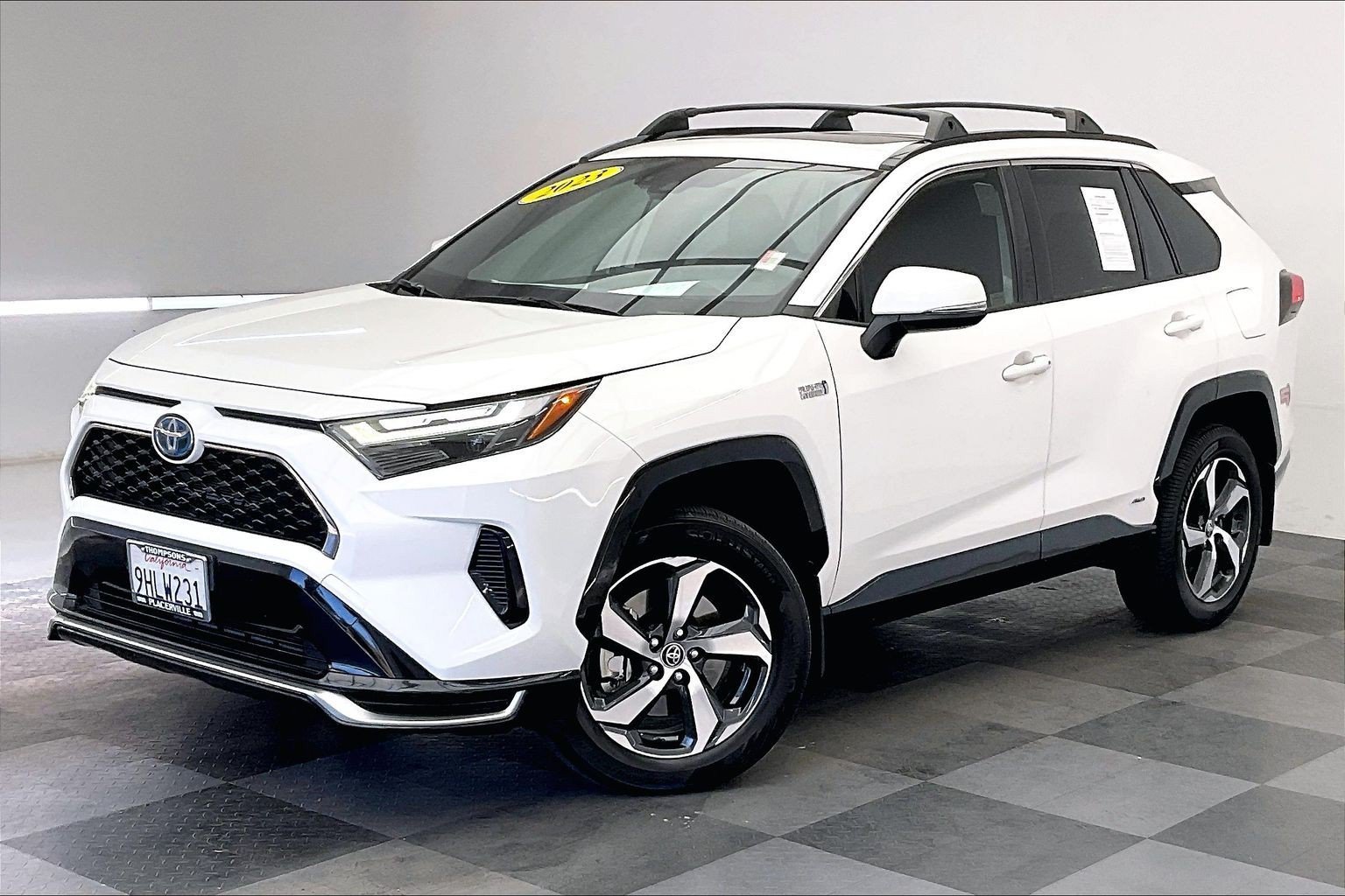 Used 2023 Ice Cap Toyota SE image 12