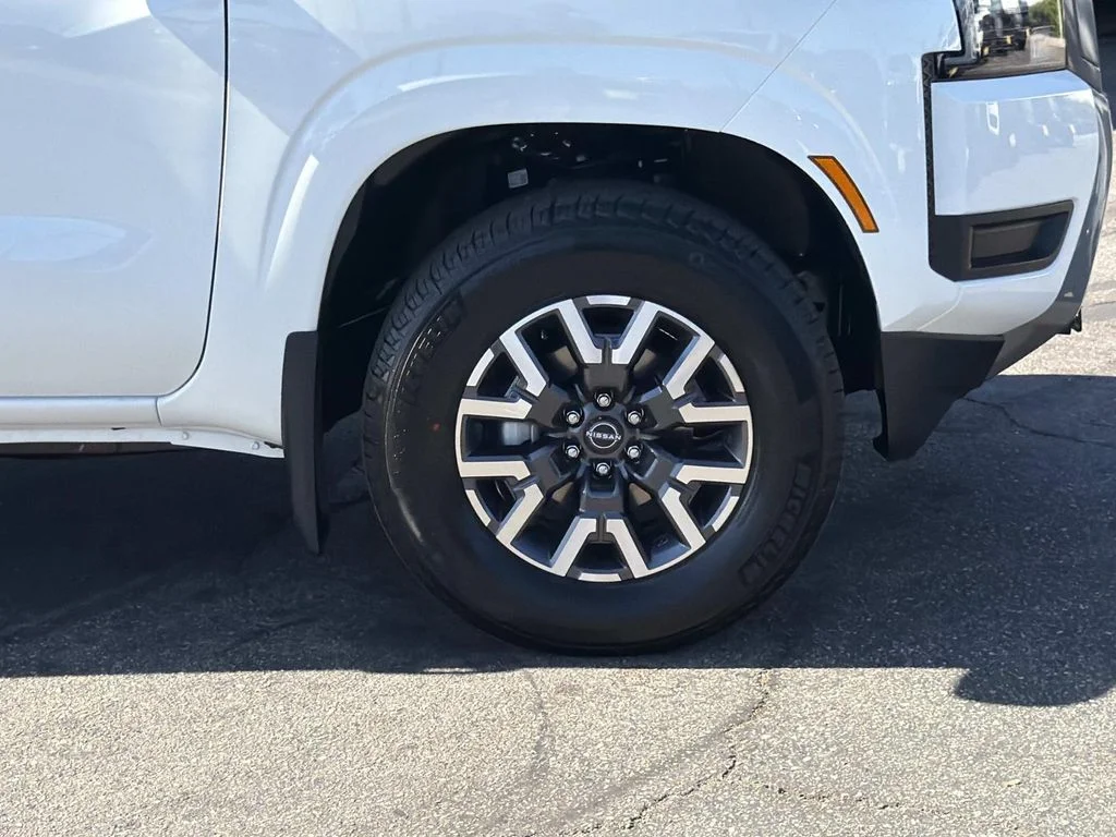 New 2026 Glacier White Nissan SV image 33