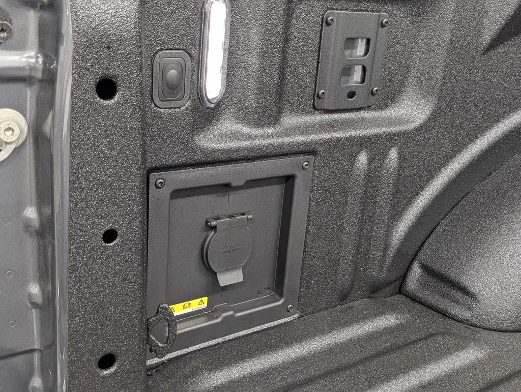New 2026 Carbonized Gray Metallic Ford King Ranch® image 23
