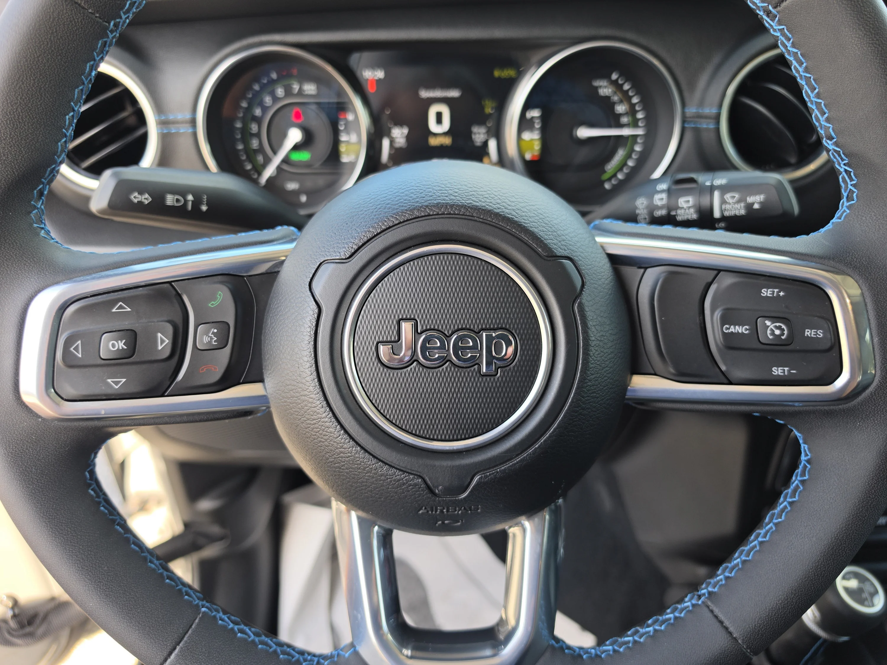 Used 2023 Sting-Gray Clearcoat Jeep Rubicon image 37