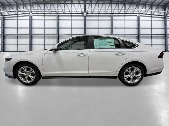 New 2026 Platinum White Pearl Honda LX image 2