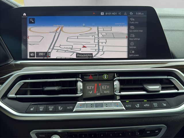 Used 2019 Dark Graphite Metallic BMW xDrive40i image 19