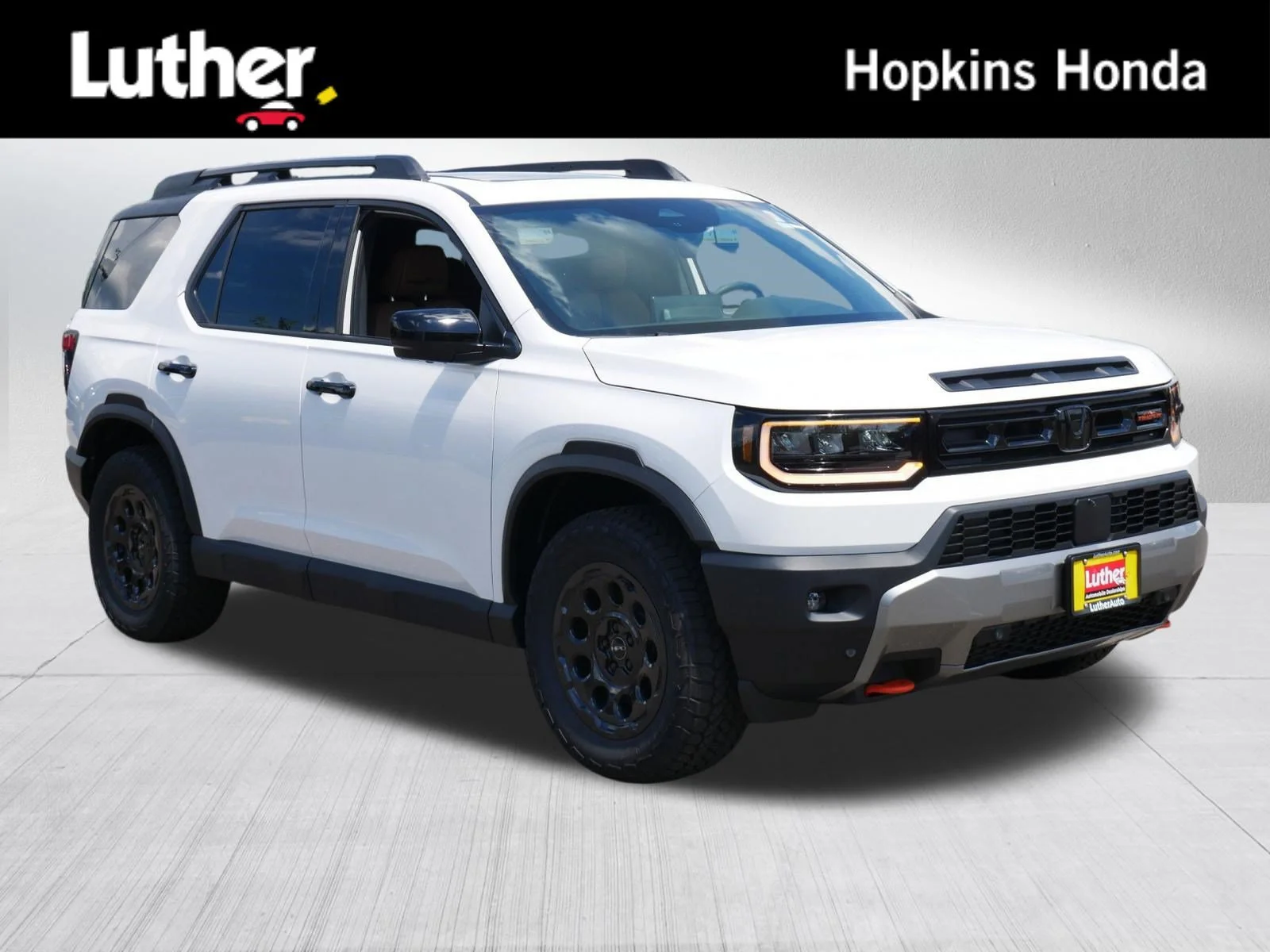 Certified Used 2026 Platinum White Pearl Honda TrailSport Elite Blackout image 38