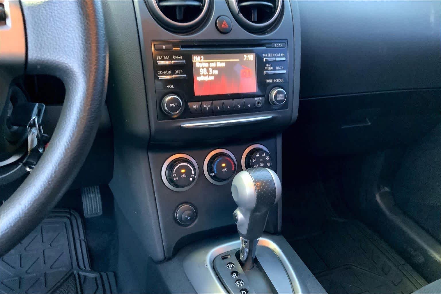 Used 2015 Super Black Nissan S image 5