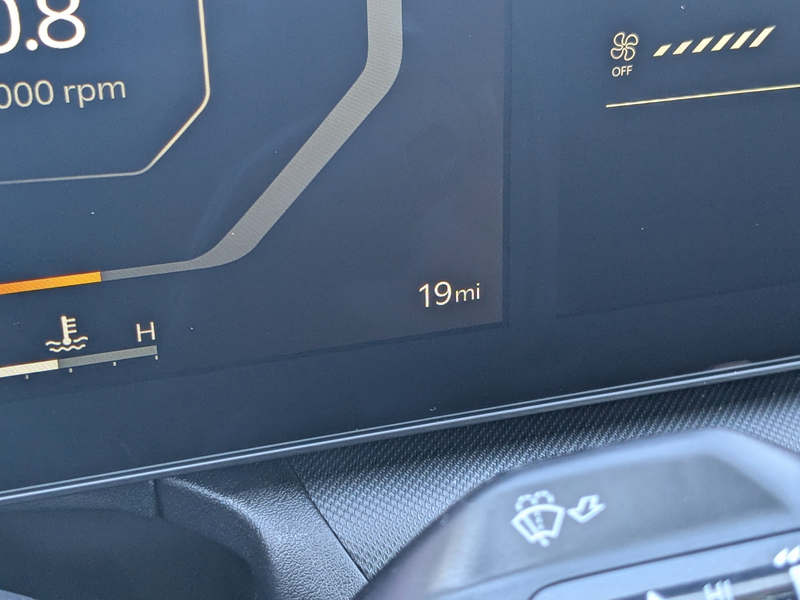 New 2025 Snow White Pearl Kia EX image 33