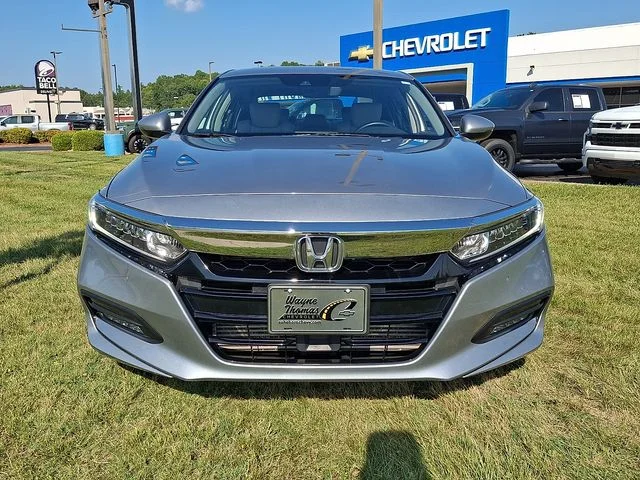 Used 2018 Silver Honda EX-L image 2