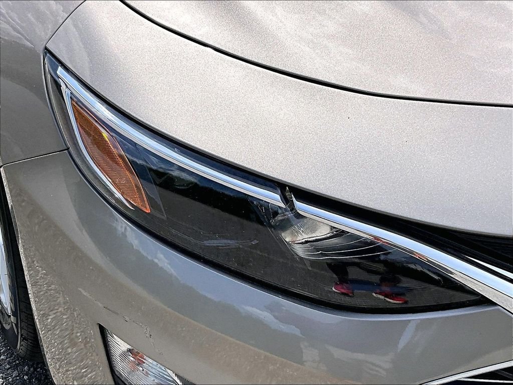 Used 2023 Gray Chevrolet LT image 32