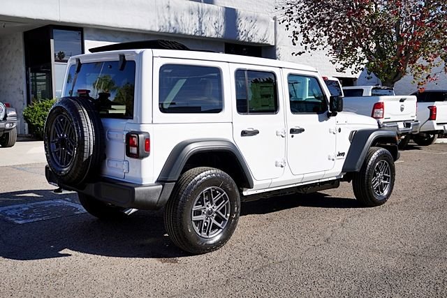 New 2026 Bright White Clear-Coat Exterior Paint Jeep Sport S image 10