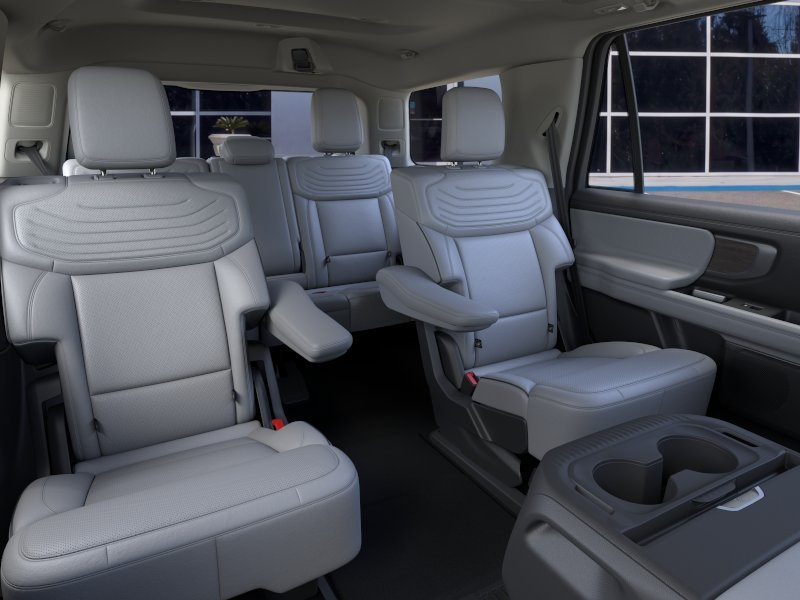 New 2026 Glacier Gray Metallic Tri-Coat Ford Platinum® image 36
