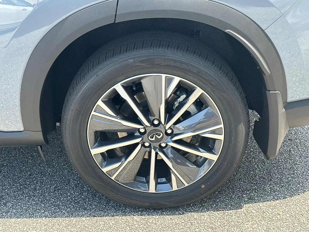 New 2027 Gray INFINITI LUXE image 20