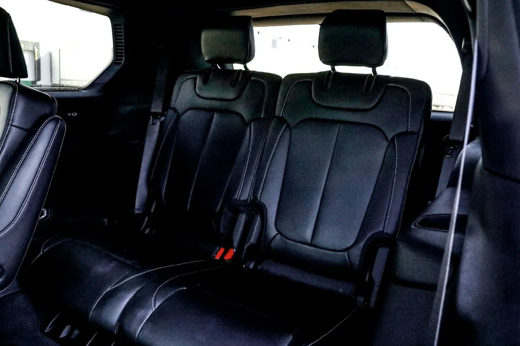 New 2025 White Jeep Limited image 19