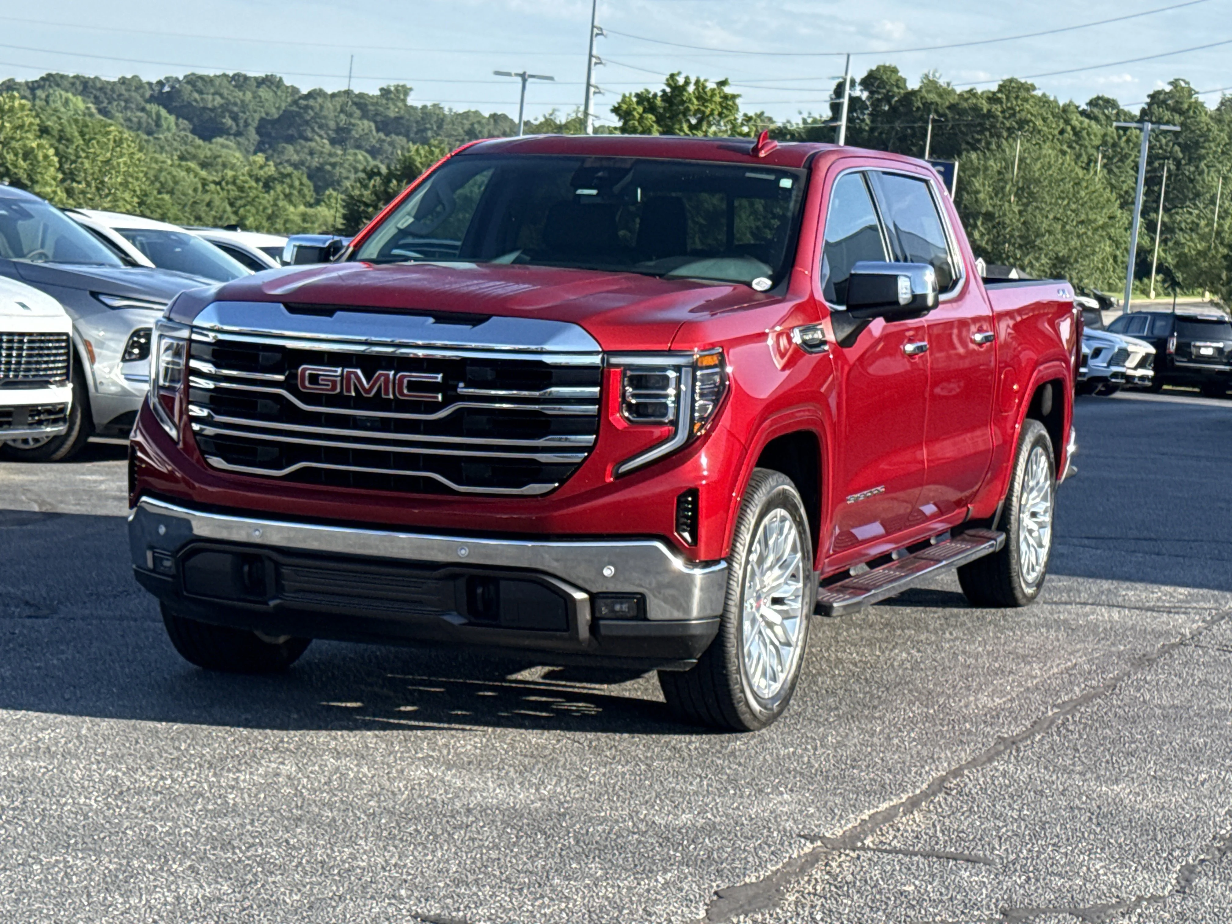 Used 2024 Volcanic Red Tintcoat GMC SLT 4WD image 13