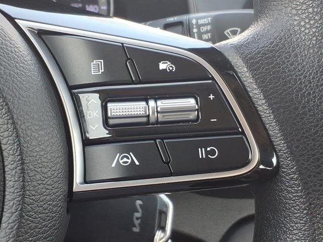 Used 2024 Currant Red Kia LXS image 22