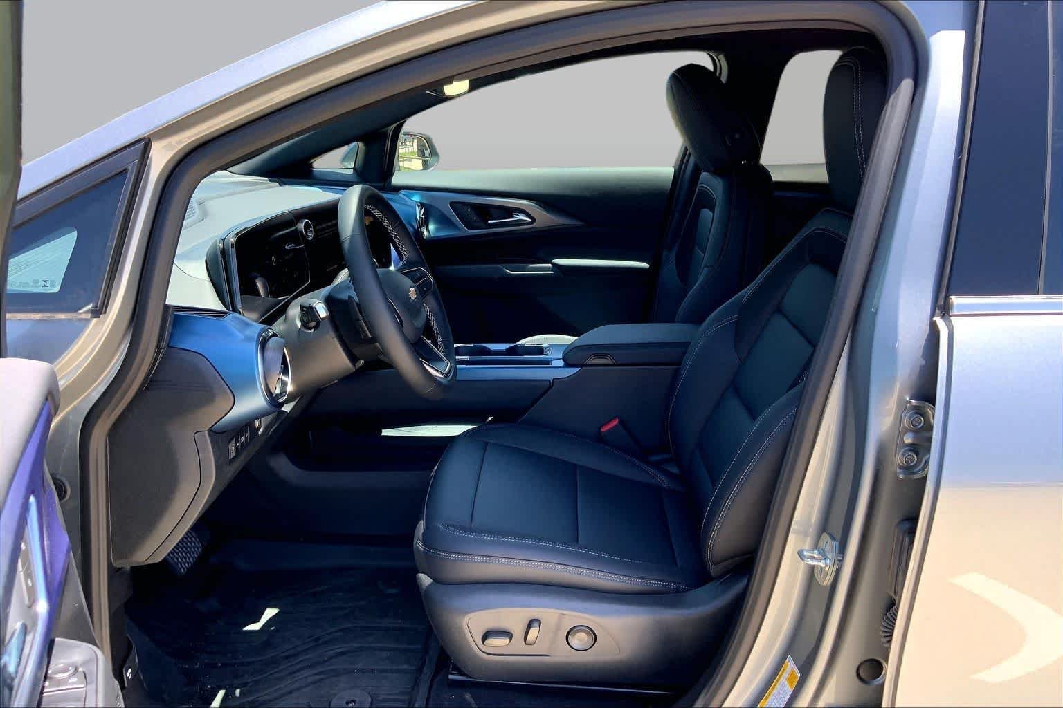 2026 Chevrolet Equinox EV 2LT - Photo 10