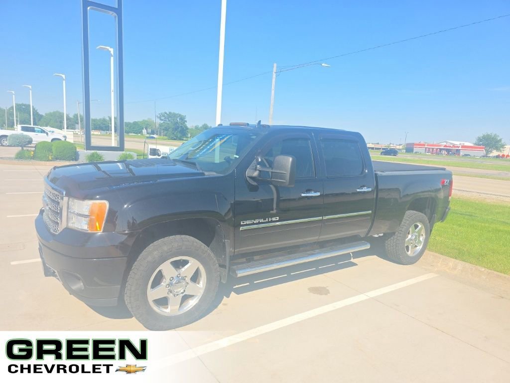 2013 GMC Sierra 4WD Crew Cab Standard Box's photo