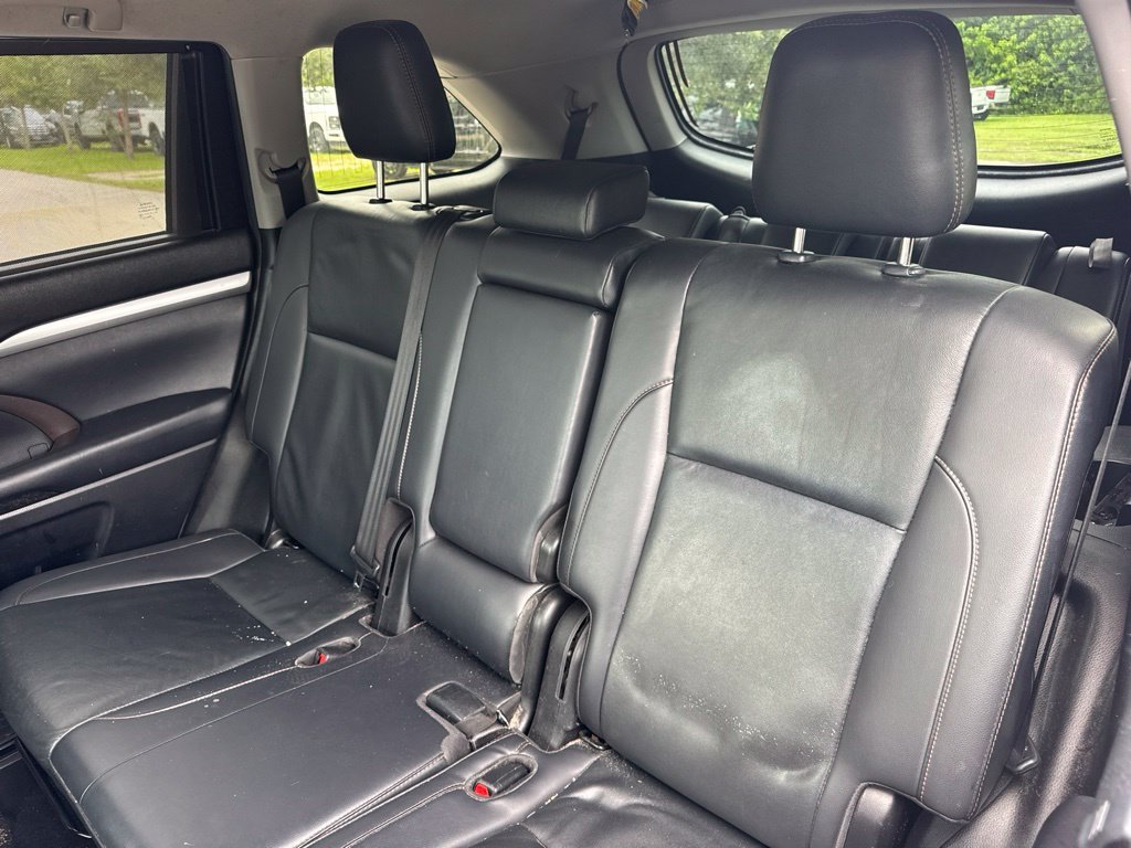 Used 2019 Brown Toyota XLE image 11