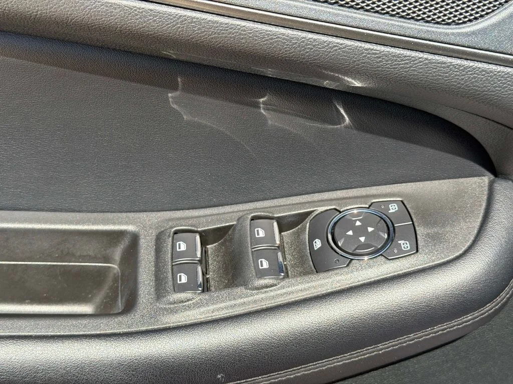 Used 2022 Silver Metallic Ford SE image 19