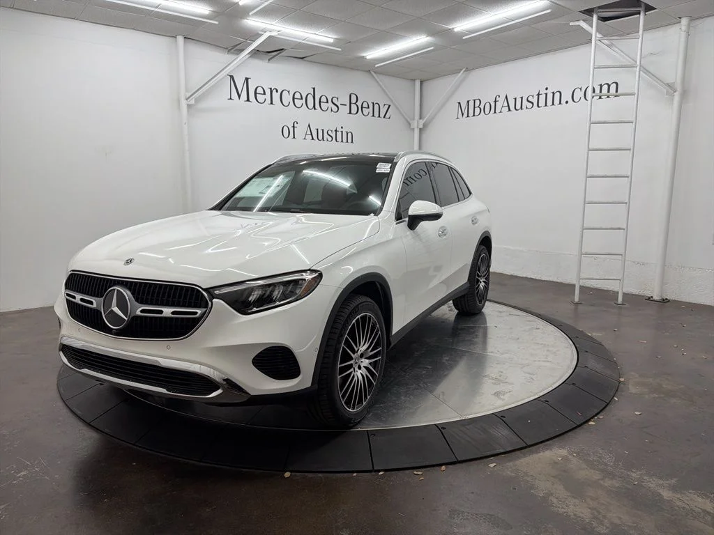 Used 2026 White Mercedes-Benz GLC 300 image 3
