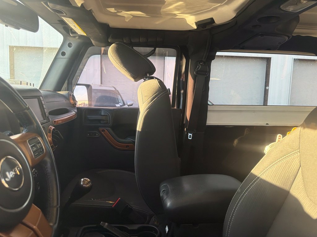 Used 2015 Black Clearcoat Jeep Sahara image 22