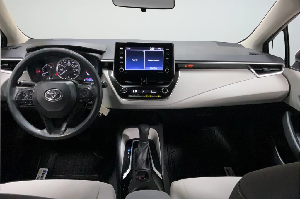 Used 2021 White Toyota LE image 12