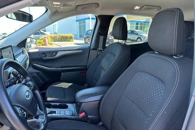 Used 2025 Silver Ford Active image 22