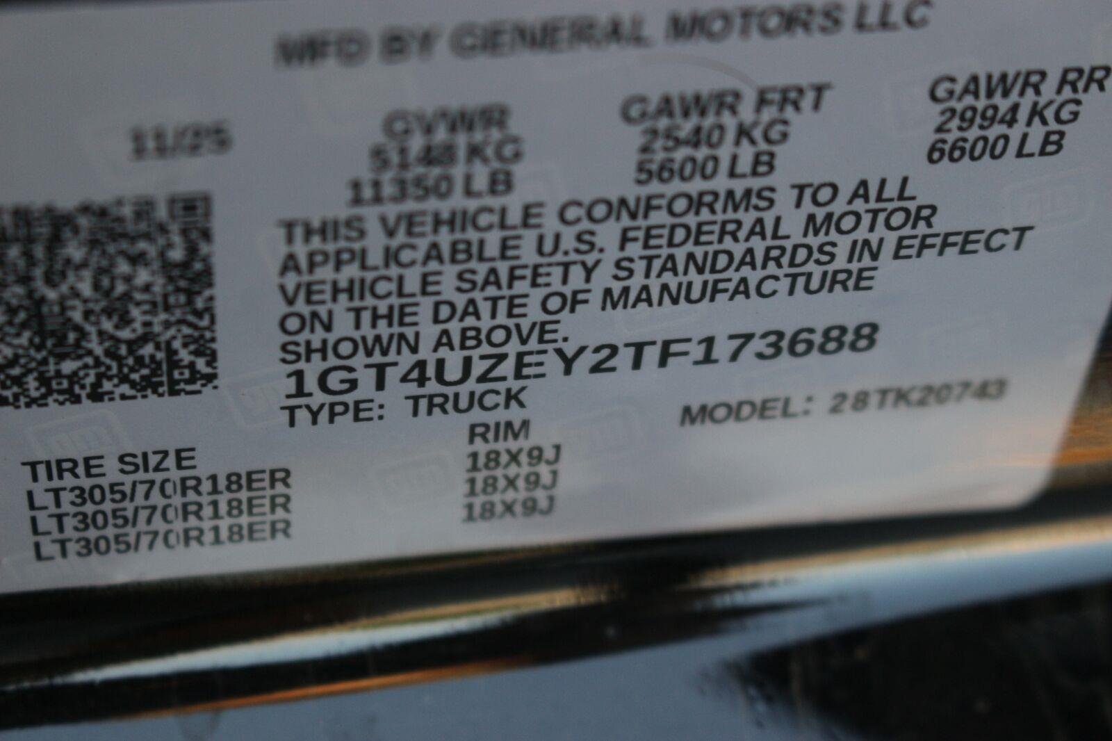 Used 2026 Onyx Black GMC AT4X image 42