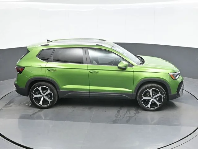 New 2026 Green Volkswagen 1.5T SEL image 16