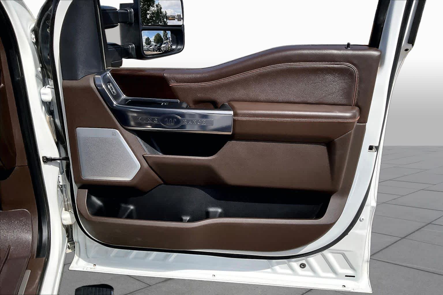 Used 2024 Star White Metallic Tri-Coat/Darkened Bronze Ford King Ranch image 22
