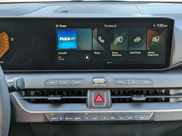 New 2026 Snow White Pearl Kia LX image 18
