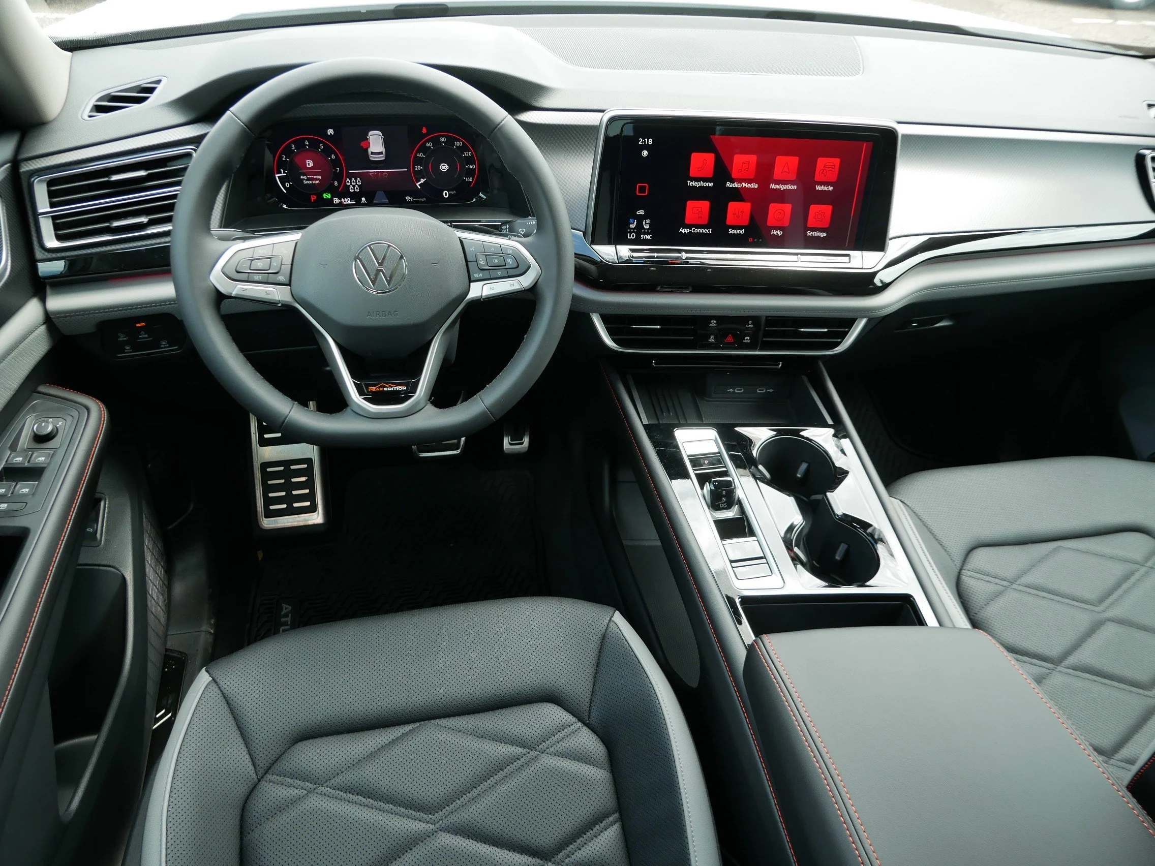 New 2026 Opal White Pearl Volkswagen 2.0T Peak Edition image 7