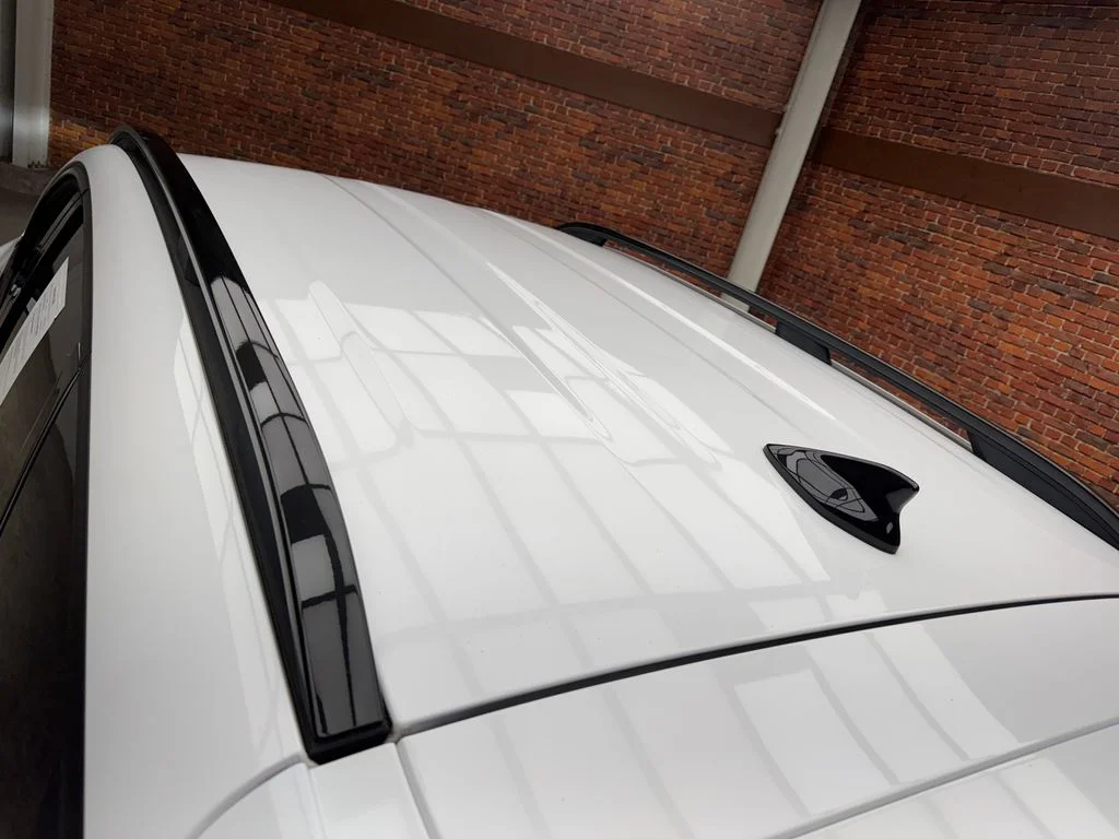Used 2023 White Pearl Kia X-Line image 26