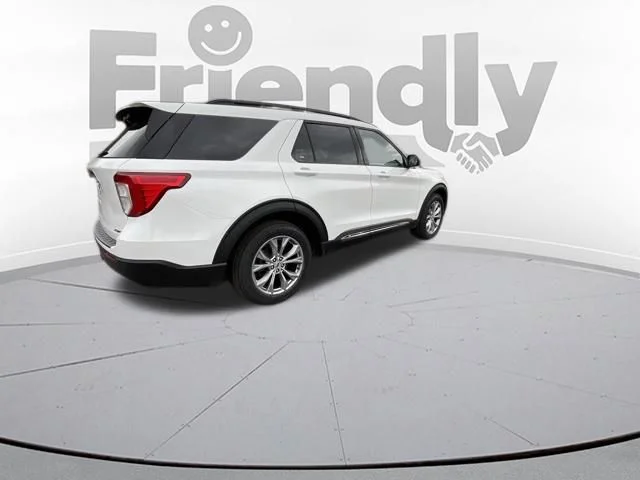 Used 2023 White Ford XLT image 5