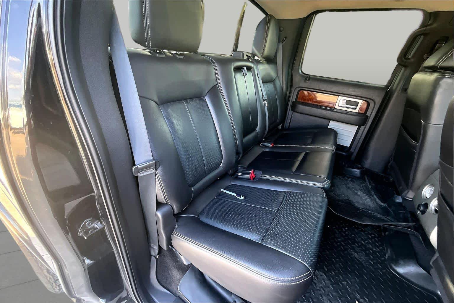 Used 2010 Tuxedo Black Ford XLT image 18