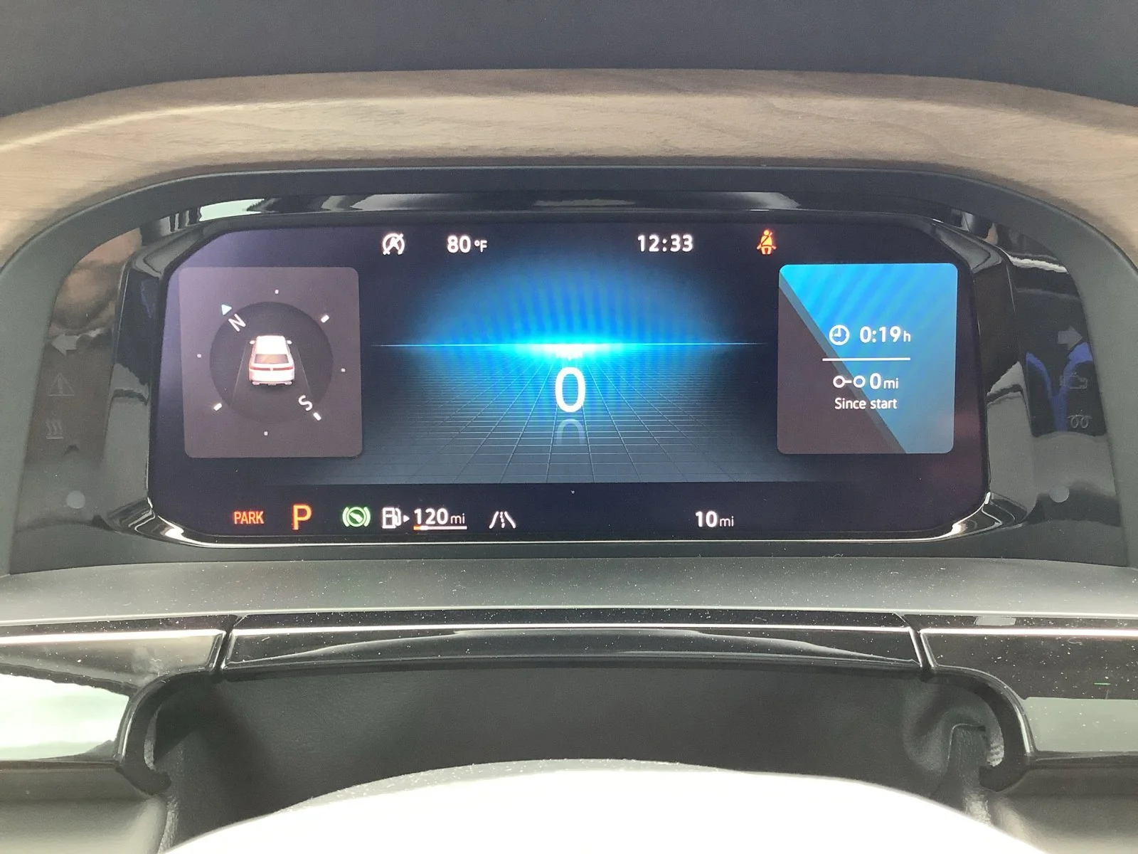 New 2025 Silver Mist Metallic Volkswagen 2.0T SE w/Technology image 19