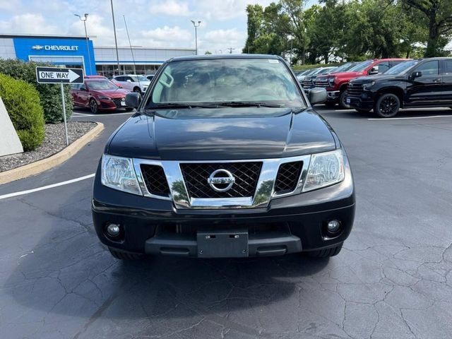 Used 2020 Black Nissan Crew Cab SV 4x2 image 9