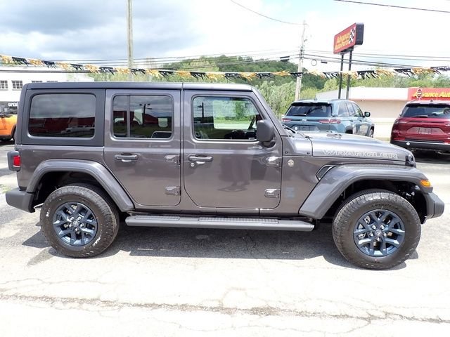 New 2026 Granite Crystal Metallic Clear-Coat Exterior Paint Jeep  image 9