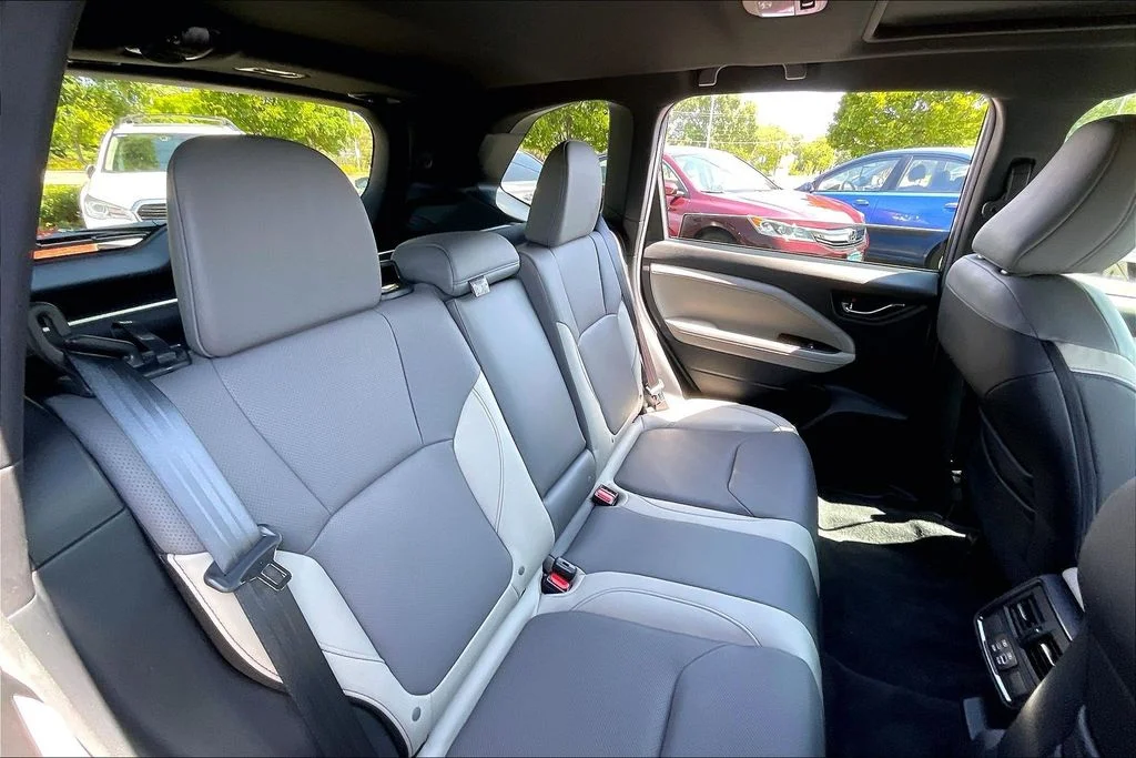 Used 2026 Gray Subaru Limited image 30