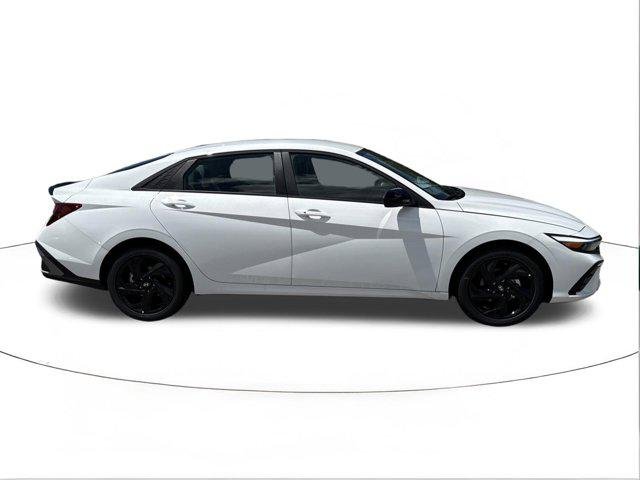 New 2026 Serenity White Hyundai SEL Sport image 2