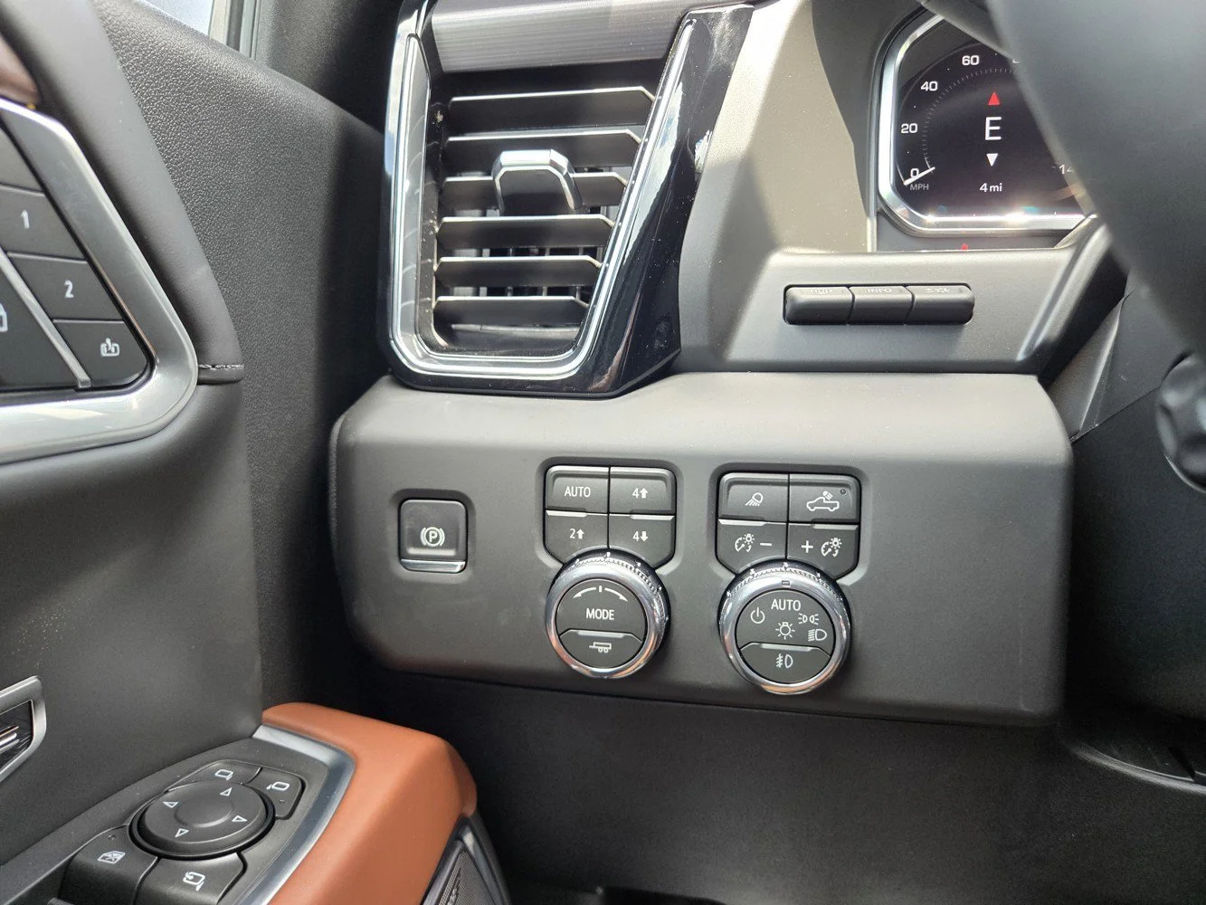 2026 GMC Sierra 1500 Denali Ultimate - Photo 13