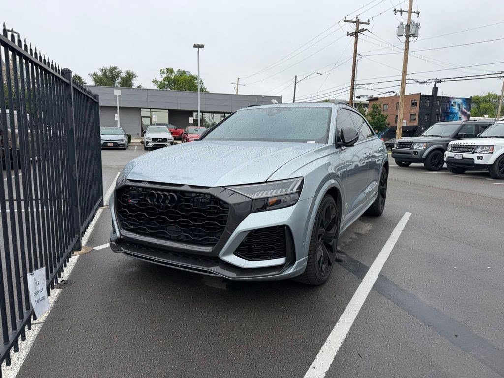 2024 Audi RS Q8 -'s photo