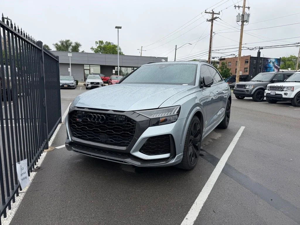 2024 Audi RS Q8 -'s photo