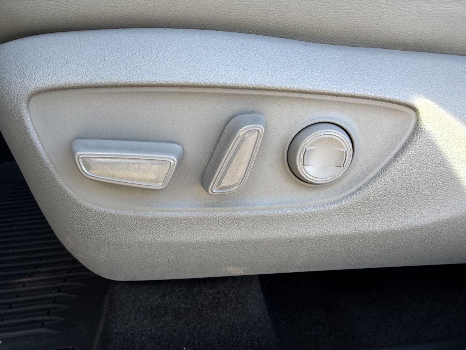 Certified Used 2026 Wind Chill Pearl Toyota XLE image 22
