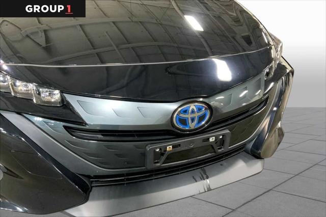Certified Used 2021 MIDNIGHT BLACK METALLIC Toyota  image 30