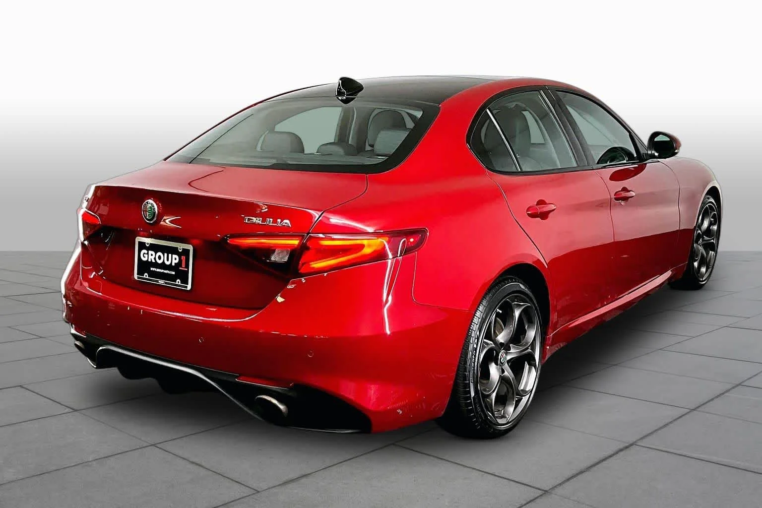 Used 2018 Alfa Rosso Alfa Romeo Ti Sport image 13