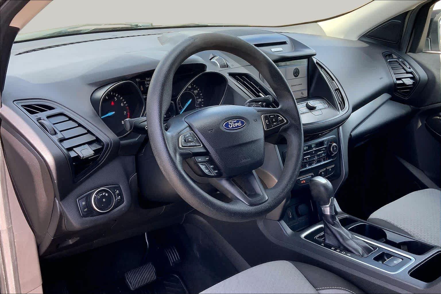 Used 2017 Shadow Black Ford SE image 16