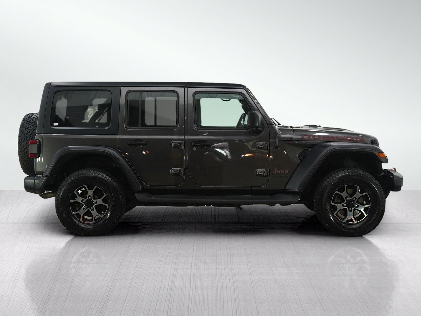 Used 2019 Granite Crystal Metallic Clearcoat Jeep Unlimited Rubicon image 6