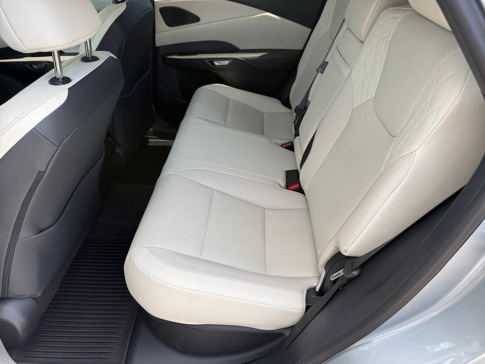 Used 2023 Iridium Lexus Premium image 11