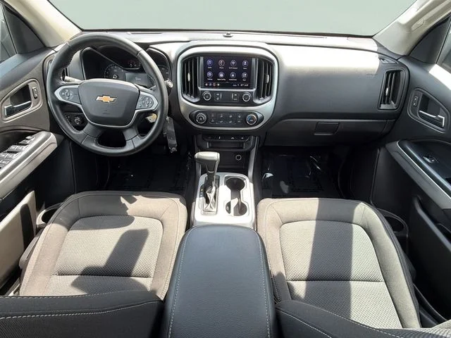 Used 2020 Silver Chevrolet LT image 27