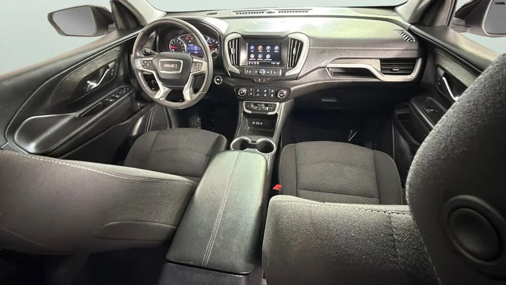 Used 2023 Summit White GMC SLE image 30